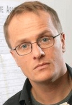 Mann mit Brille