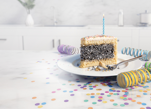 Torte mit Füllung aus Nägeln