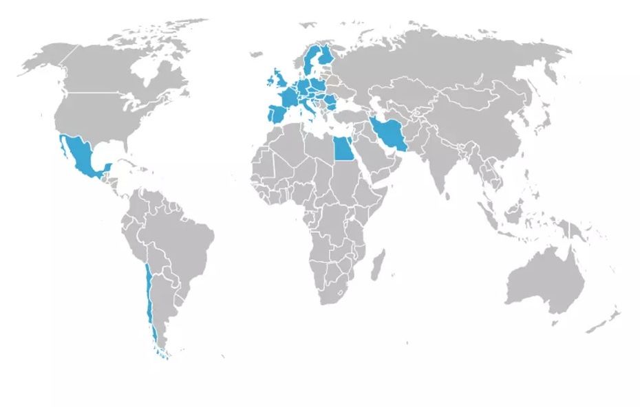 Weltkarte mit blau eingefärbten Ländern, dort wo es EB-Clinet VertreterInnen gibt