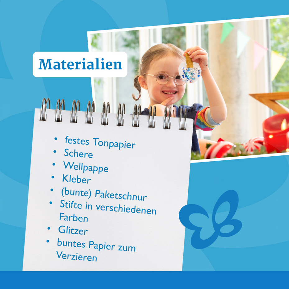 Schmetterlingskind hält weiße Papierkugel in der Hand